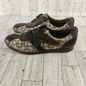 Etienne Aigner Giana Women 7.5 Shoes Flats Zigzag Straps Signature Print